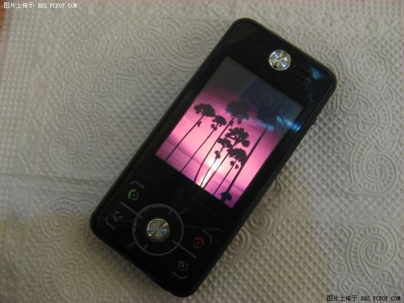 Motorola E690